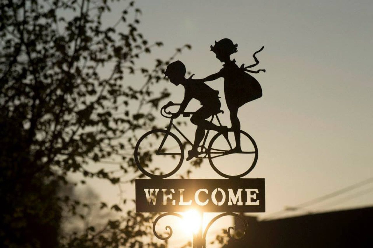 fietsen sign-741813_1280
